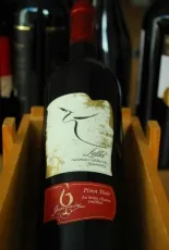 Lellei Pinot Noir Lellei Pinot Noir