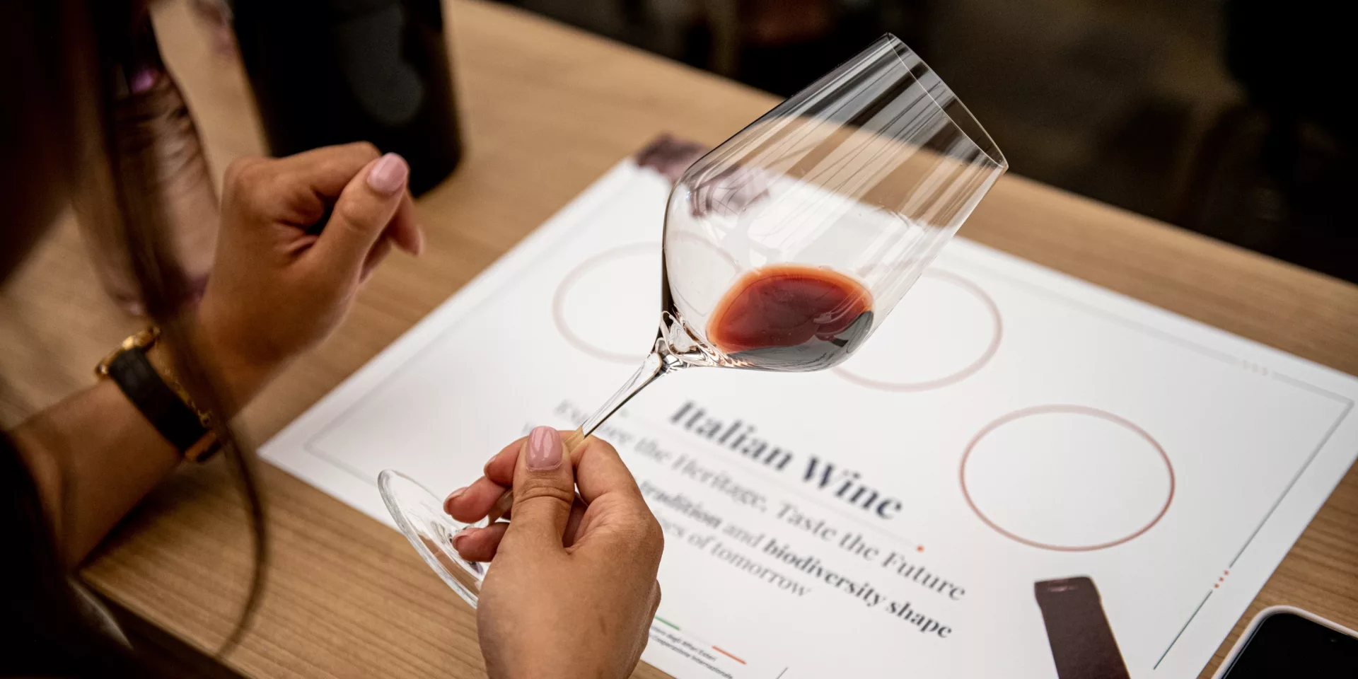 Winelovers TOP 100: a legjobb tanninhangsúlyos vörösborok Winelovers TOP 100: a legjobb tanninhangsúlyos vörösborok