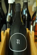 Titi – Egri Bikavér Titi – Egri Bikavér