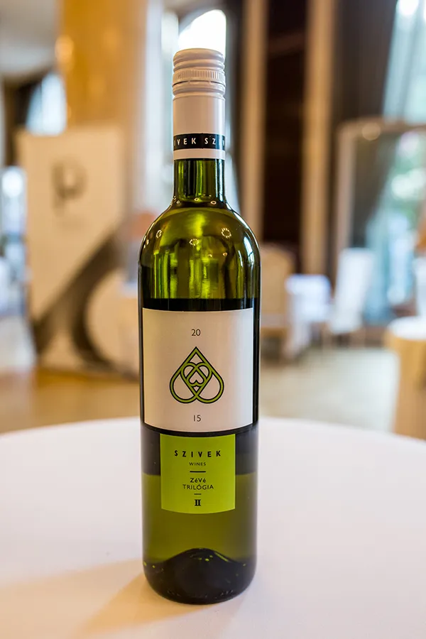 Zévé Trilógia II. 2015